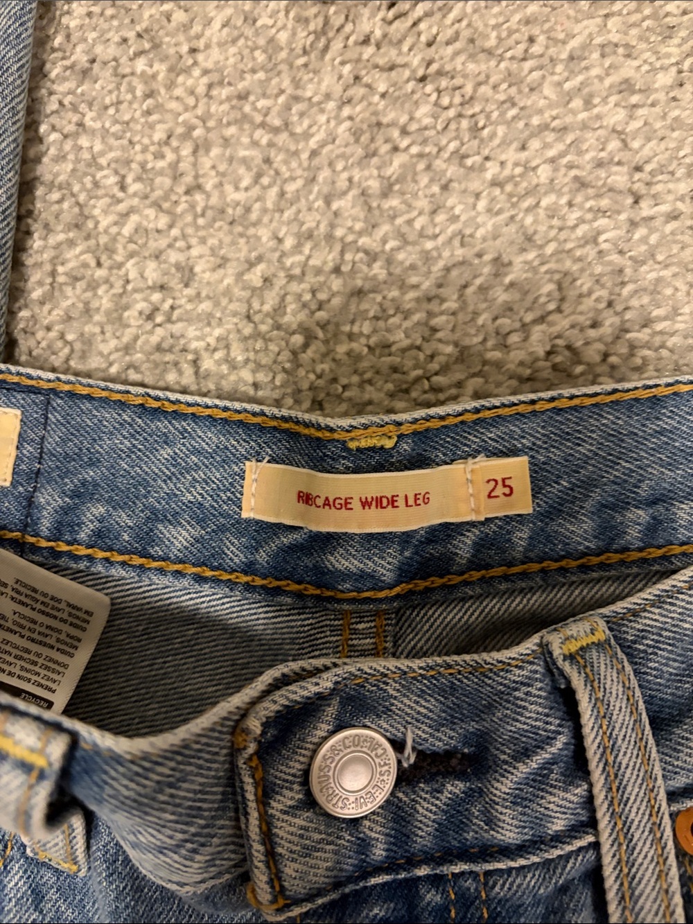 Levi’s Ribcage Wide Leg Women's Jeans - Light Blue - Picture 4 of 5